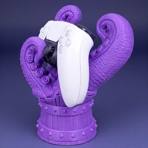 Kraken Tentacle Controller Stand | Gamer Decor image 2