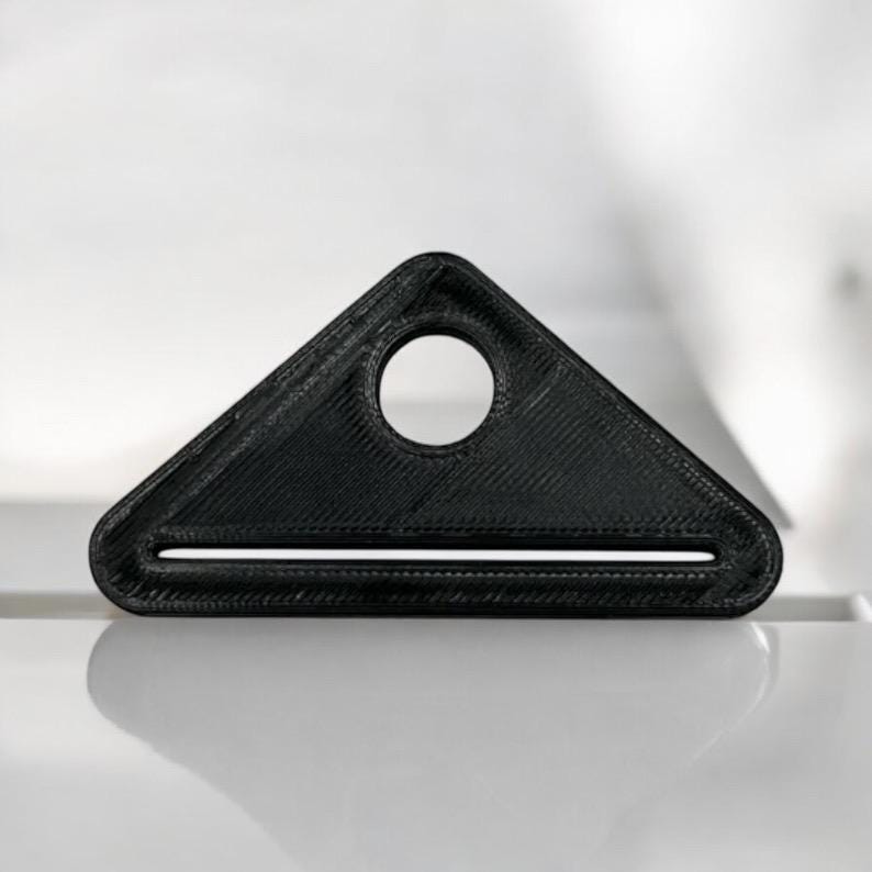 Triangle Toothpaste Tube Squeezer: Simple Design image 3