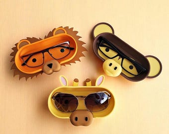 Jungle Animal Glasses Stand: Lion, Giraffe & Monkey Eyeglass Holder