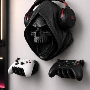 Necromancer Gaming Wall Mount | Headphone & Controller Holder | Dark Fantasy Gamer Decor