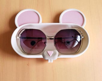 Mouse Glasses Holder: Animal Eyeglass Stand