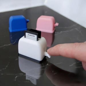Mini tostadora con soporte para tarjetas SD: estuche para cámara imagen 4