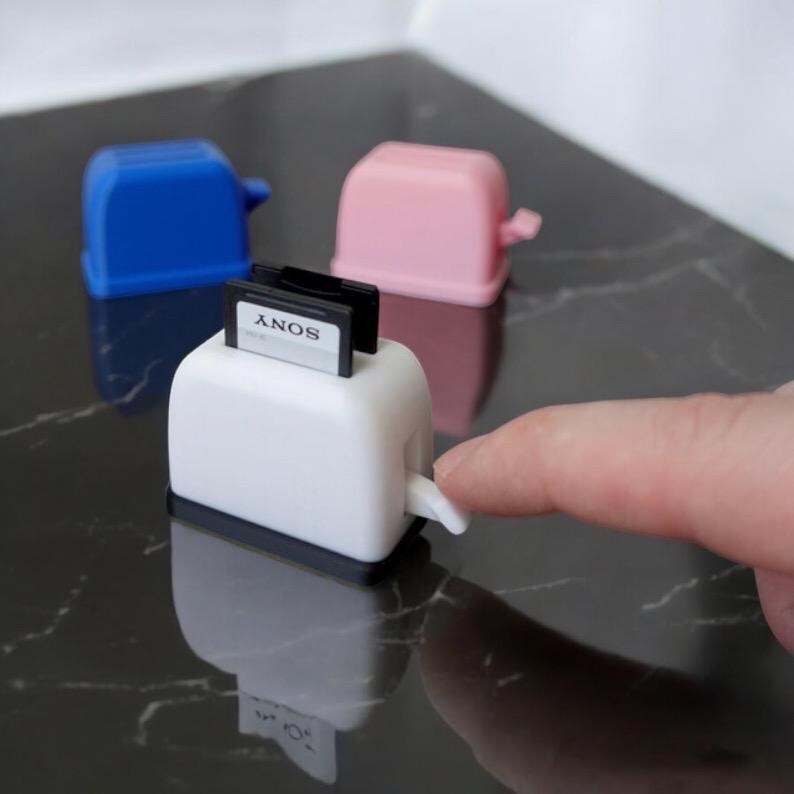 Mini tostadora con soporte para tarjetas SD: estuche para cámara imagen 4