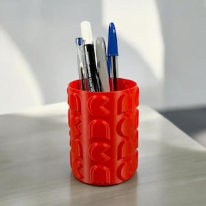 Retro Pacman Pencil Holder: Gaming Desk Decor image 1