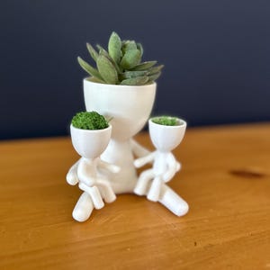 Mother and Children Succulent Pot | Mom with Kids Planter | Mother’s Day Gift | Cute Family Plant Pot | Fake Succulent Decor