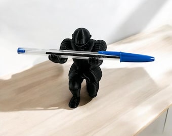 Knight Pen Holder: Medieval Desk Decor, Office Pen Stand