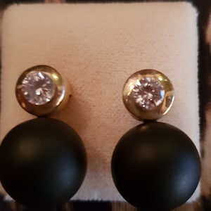 Black onyx stud earrings