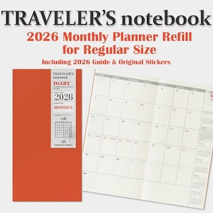 Könnte beinhalten: Eine orangefarbene Traveler's Notebook 2026 Monatsplaner-Nachfüllung für die reguläre Größe. Das Bild zeigt den Planer-Einband und eine offene Kalenderseite. Auf dem Einband steht "TRAVELER'S notebook DIARY 2026 MONTHLY".
