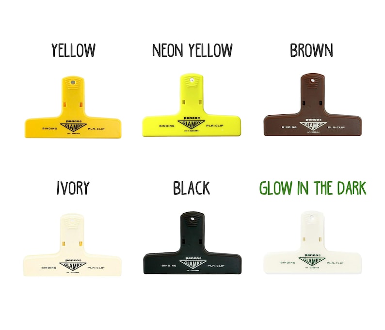 Puede incluir: Una colecci&oacute;n de seis clips de encuadernaci&oacute;n Penco Clamp en varios colores: amarillo, amarillo ne&oacute;n, marr&oacute;n, marfil, negro y brillan en la oscuridad. Cada clip muestra el nombre de la marca y la informaci&oacute;n del producto. Dise&ntilde;ados para encuadernar y organizar documentos.