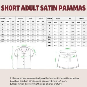 Puede incluir: Tabla de tallas para pijamas cortos de sat&eacute;n para adultos, con medidas en pulgadas y cent&iacute;metros para busto, hombro, manga y largo. Incluye diagramas de la parte superior y los pantalones cortos del pijama, y una advertencia sobre el tallaje.