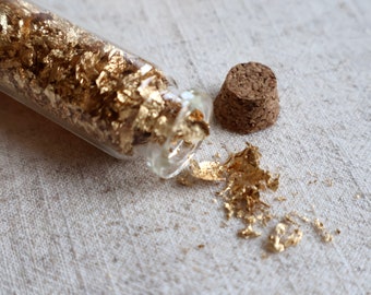 Gold flakes in a glass bottle | vial | Gold foil | Gold leaf | Glass vial | Gold | Wax seal | Finishing | Stationery | 2g