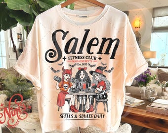 Camiseta de Halloween del Salem Fitness Club / Diseño de brujas espeluznantes para chicas / Hechizos y sentadillas / Camiseta de Halloween para gimnasio / Versión negra incluida