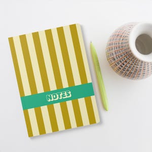 Cuaderno de tapa blanda personalizado con rayas mostaza, diario estético con líneas para escribir notas diarias, diario portátil minimalista para viajes y oficina