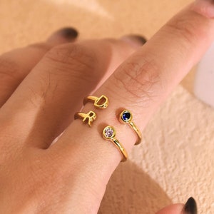 Anel com pedra de nascimento inicial, anel com letra, anel de prata delicado, anel com pedra de nascimento personalizado, anel com nome em ouro 14K, presente para casais, presente para ela