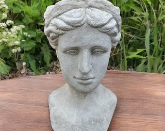 Realistic Woman Bust Garden Planter Decor Home Bust Plant Pot Outside Bust Art Lawn Planter Ornament Solid Woman Bust Stone Pot For Plants