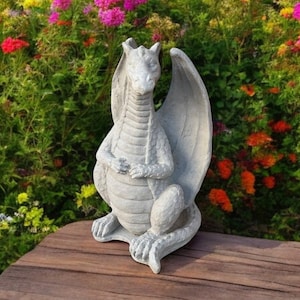 Large Dragon Statue Sitting Mythical Dragon Sculpture Outdoor Gothic Animal Figure Yard Fantasy Decoration Massive Chinese Art Ornament