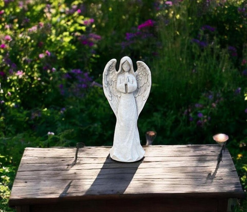 Standing Faceless Angel Figurine Religious Girl With Wings Statue ...