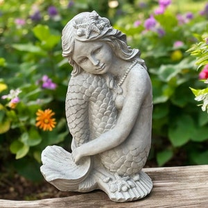 Sitting Mermaid On Shell Sculpture Outdoor Water Girl Statue Detailed Ocean Mermaid Figure Garden Decoration Backyard Stone Ornament