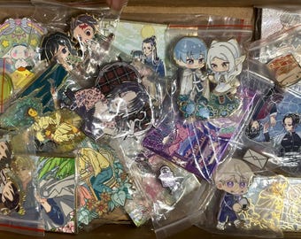 Emaille Pins Mystery Grab Bag | Anime, Manga, Webtoon, Cartoon Pins - Panels, Fillers, Cutouts