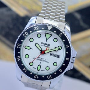 Vintage Seiko Diver 200m Automatic Rotating Bezel Day date 21Jewels Japan Made Handcrafted Watch Ref-6319A White Diver Wrist Watch For Men&#39;s