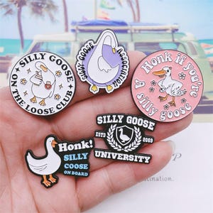 Funny Goose Enamel Pin | Cute Badge Pin | Lapel Pin | Collar Pin | Best Friend Gift | Birthday Gift for Her/Him