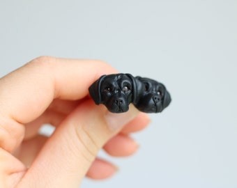 Schwarzer Labrador Retriever handgemachte Polymer Clay Ohrstecker, Fimo Labrador Hund Ohrringe, Muttertagsgeschenk, Geschenk für Frauen
