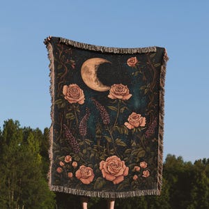 Cosmic Floral Woven Crescent Moon Blanket, Boho Throw Blanket, Celestial Decor, Gift for Stargazers, Cozy Home Accessory, Night Sky Tapestry