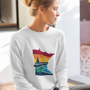 Minnesota Sweatshirt – Cozy MN State Sweater shirt for Outdoor Adventures & Travel