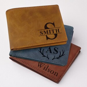 Cartera personalizada para hombre. Cartera fina de cuero personalizada. Regalos personalizados para hombre. Regalos grabados para San Valentín y el Día del Padre.