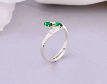 Bague Zircon vert émeraude fabriquée à la main, bague de fiançailles, bague d'anniversaire, bague minimaliste, pierre de naissance d'octobre, cadeau pour elle, cadeau d'anniversaire