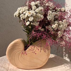 Handmade Ceramic Vase Shaped Like a Seashell | Coastal Inspired Unique Vase for Home Decor | Nautical Artisan Flower Vase | House Decor