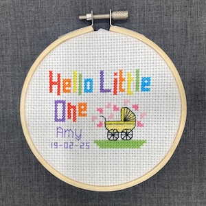 Patrón de punto de cruz en PDF de Hello Little One
