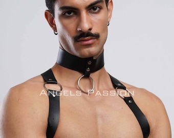 Set di collari con imbracatura in pelle per uomo: outfit da rave, taglie forti