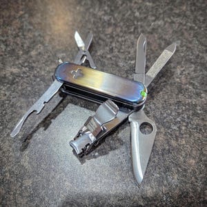 65mm Spydernox Nail Clip & Titanium Scales - Etsy
