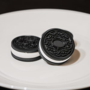 Custom Chocolate Cookie Sandwich 3D Printed Container | Hidden Storage Container, Replica Cookie, Ultra Realistic Gift