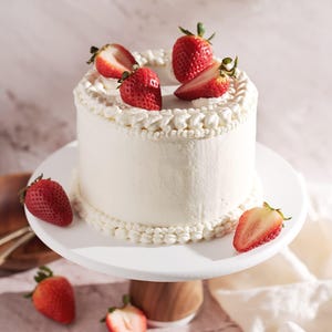 最高に美味しいストロベリーシフォンケーキのベストレシピをダウンロード。