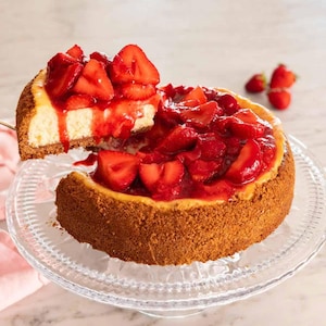Strawberry Cheesecake Recipe PDF • No‑Bake Dessert • Instant Download • Easy Printable Cake with Fresh Strawberries
