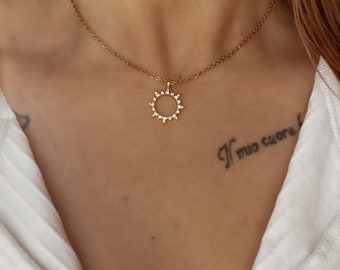 Collier femme, collier soleil, pendentif soleil, acier inoxydable or, minimaliste, cadeau pour elle, cadeau fête des mères, collier brillant