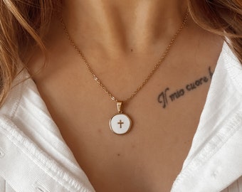 Collier croix jesus, collier pendentif croix, idée cadeau noël, collier minimaliste, collier croix femme acier inoxydable, cadeau pour elle