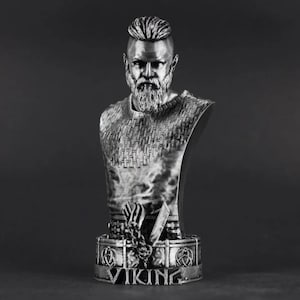 Ragnar Lothbrok Bust – 12cm Viking Decor Figure – Norse Mythology Gift – Viking Warrior Sculpture for Home or Office