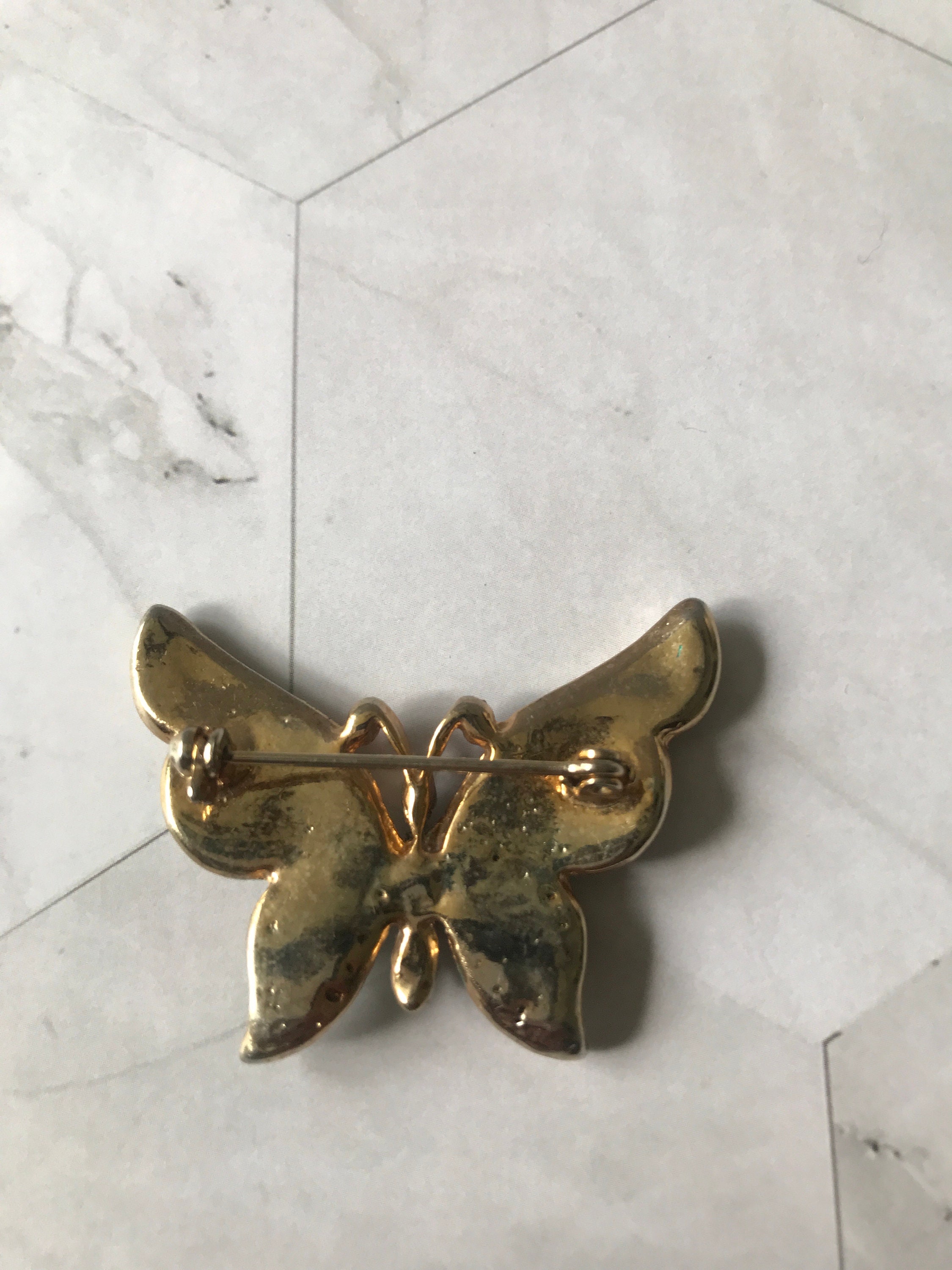 Broche Vintage Papillon En Métal Doré Et Strass - Bijou Fantaisie Rétro - Occasion (état à Vérifier)