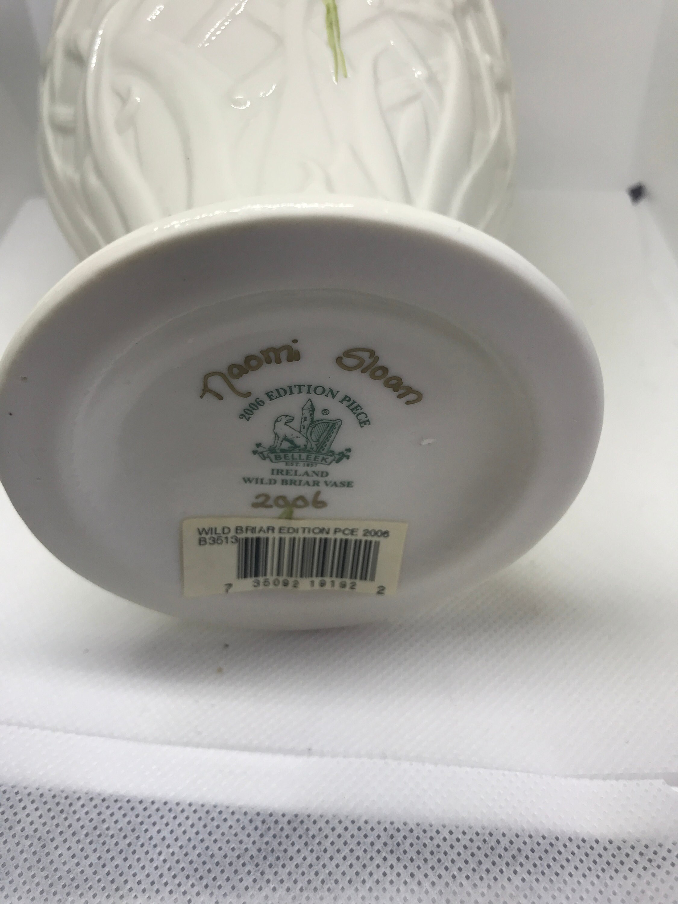 belleek ベリーク 花瓶①アイボリー 楽天市場】アンティーク 花瓶 シャムロック Belleek ベリーク