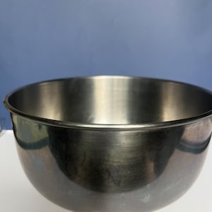 Vintage stainless steel mixing bowls - Etsy 日本