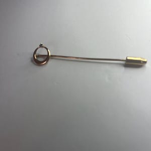 10K Gold Art Deco Stick Pin - Elegant Vintage Jewelry with Unique Blue Stone Accent
