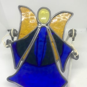 Heavenly Glow: Stained Glass Angel Suncatcher - A Touch of Serenity!
