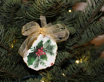 Oyster Shell Ornament – Handmade Decoupage Christmas Ornament | Christmas Gift, Engagement Gift, Coastal Home Decor, Gift for Her