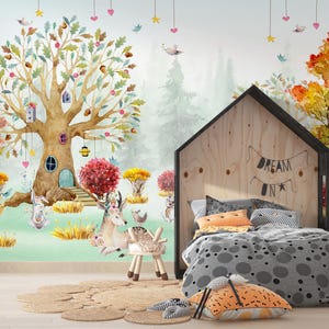 Carta da parati rimovibile con animali della foresta Decorazione murale con casa sull'albero e animali per la sala giochi Carta da parati staccabile e attaccabile a tema foresta per la cameretta dei bambini