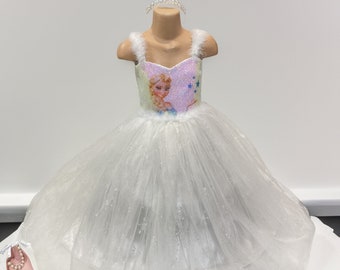 Robe Elsa I Tenue de soirée Elsa I Robe de mariée pour enfant I Robe de princesse I Robe d'anniversaire pour fille I Déguisement Elsa I Robe blanche pour fille I Robe en tulle