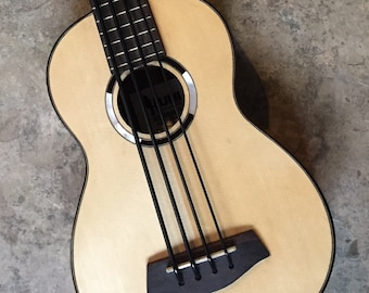 Handmade Engelmann Fichte UkeBass: Mahagoni Bariton Ukulele