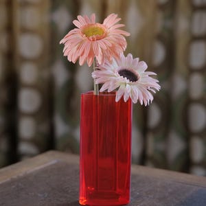 Vaso per fiori vintage in vetro rosso (anni 2000)